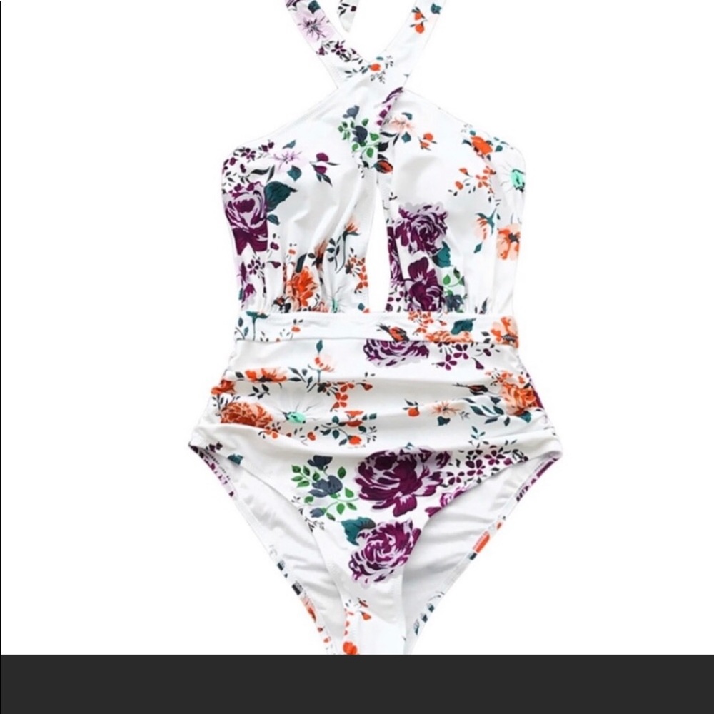 NEW CHIC 1 PIECE SWIMSUIT!! beautiful - Picture 5 of 8